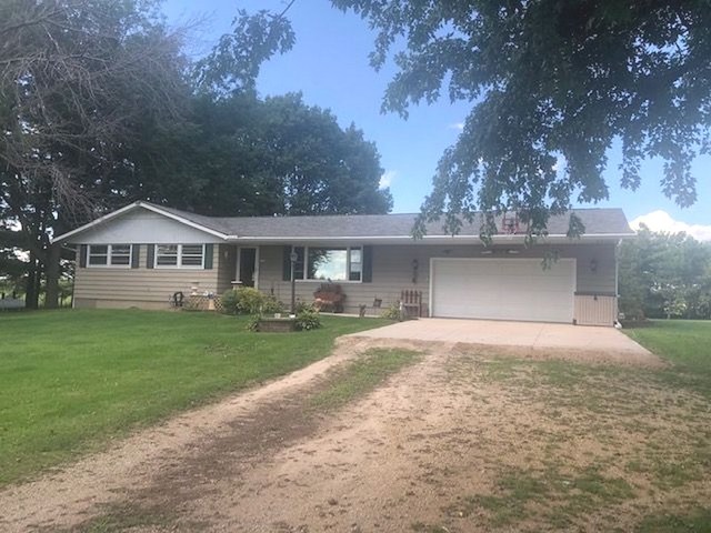 192 Palmyra Road Dixon, IL 61021 - Photo 1 of 15