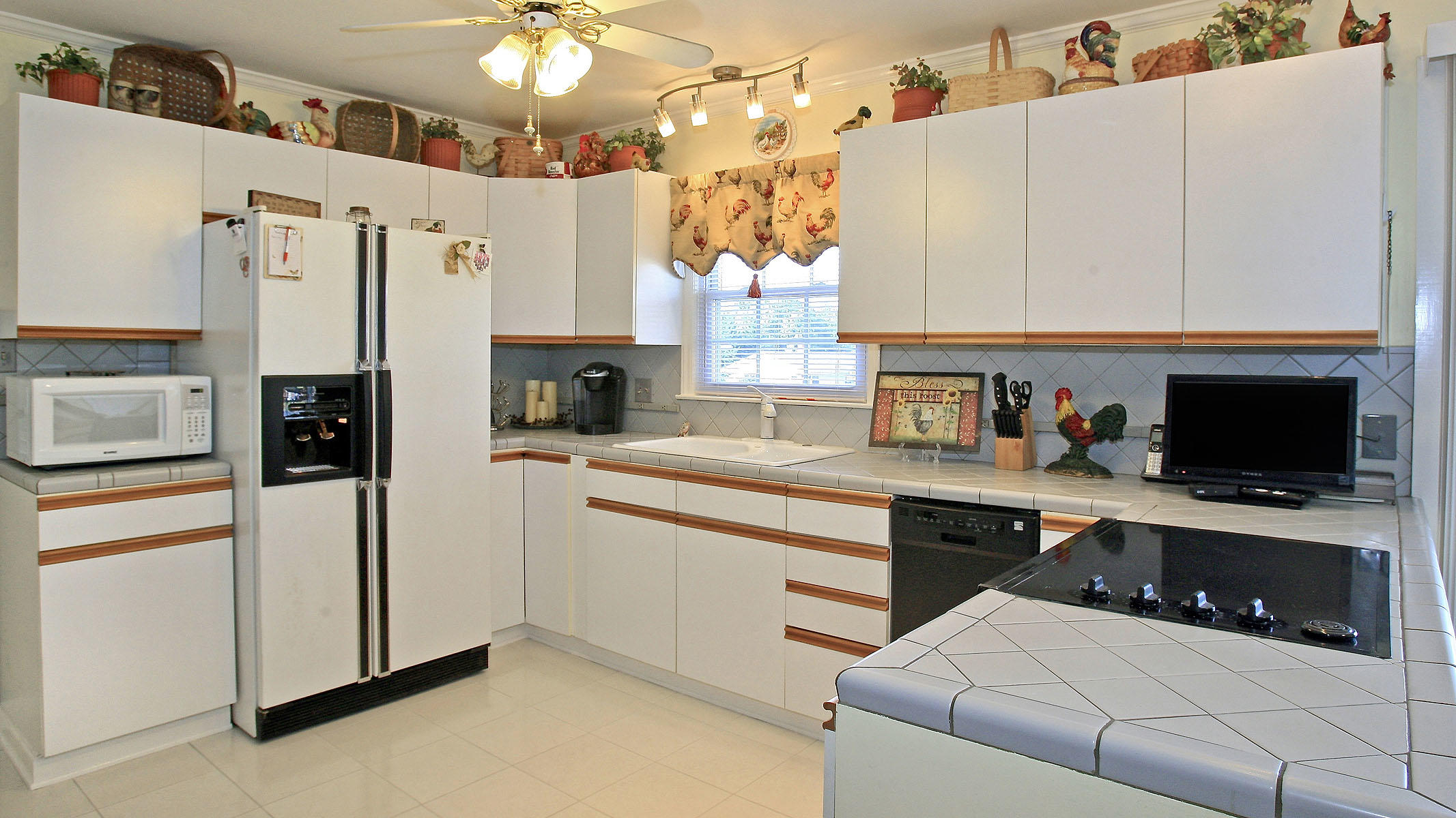4434 Oliver Road Northeast Roanoke, VA 24012 - Photo 16 of 55 Kitchen