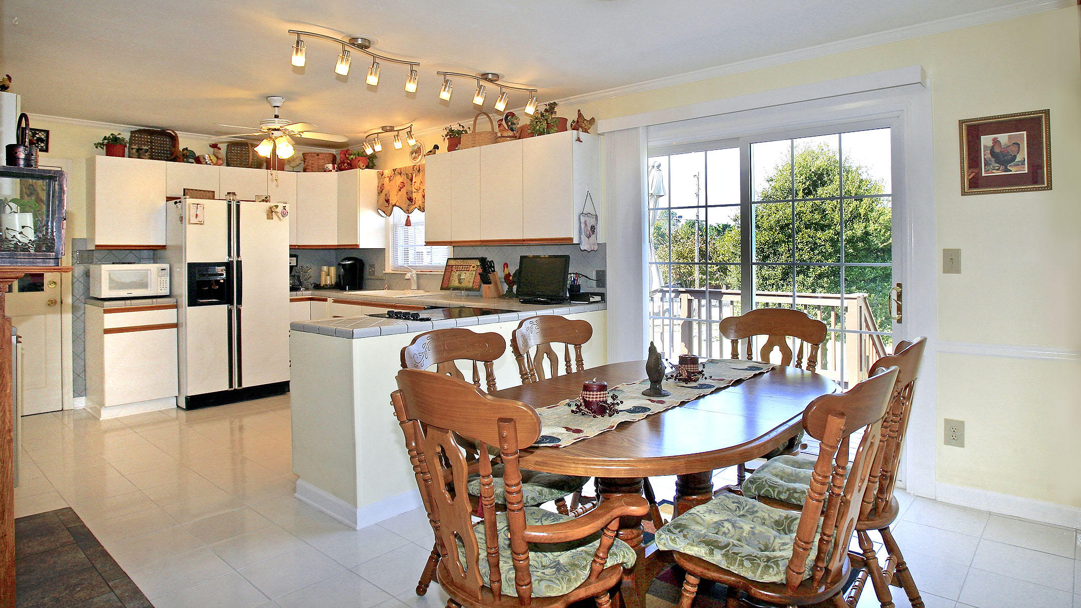 4434 Oliver Road Northeast Roanoke, VA 24012 - Photo 20 of 55 Dining Area/Kitchen