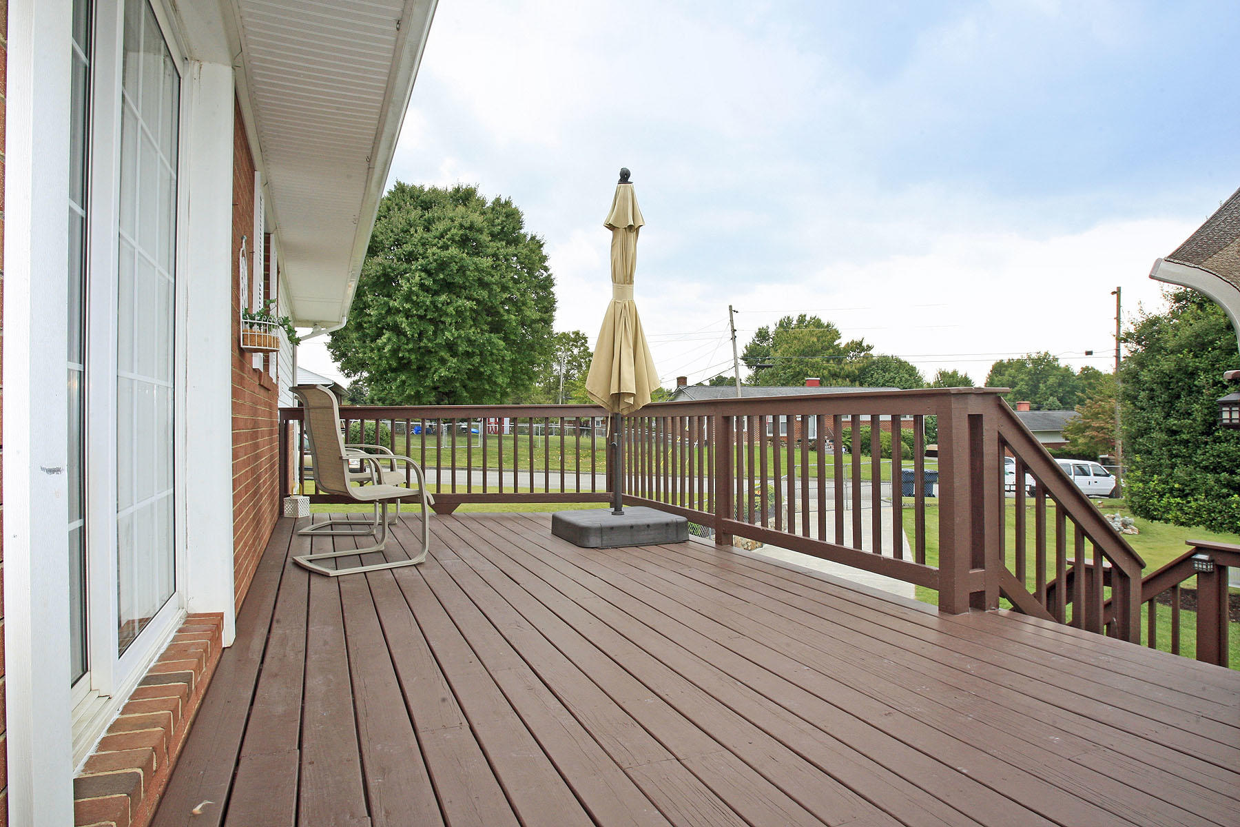 4434 Oliver Road Northeast Roanoke, VA 24012 - Photo 44 of 55 Deck