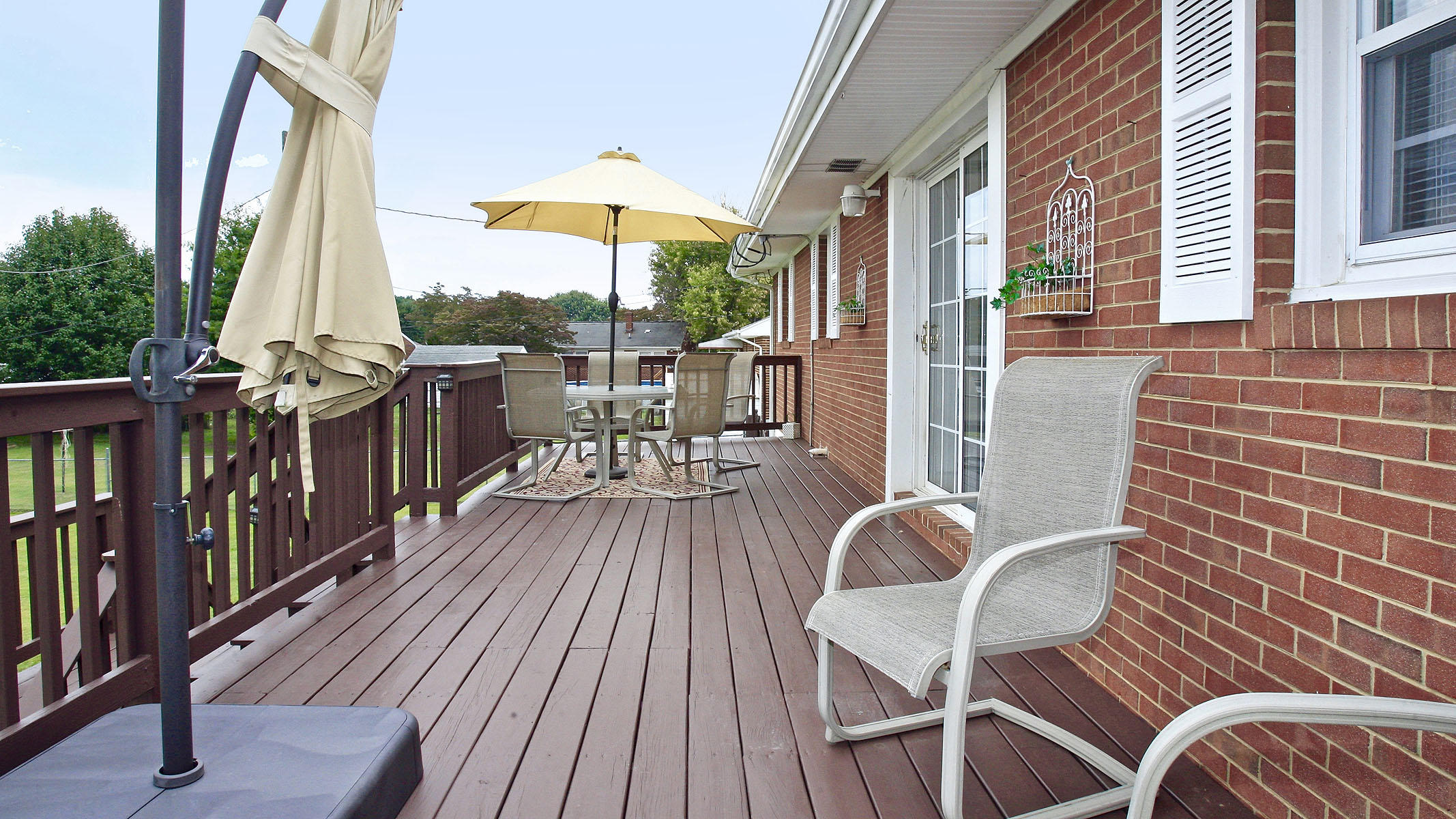 4434 Oliver Road Northeast Roanoke, VA 24012 - Photo 45 of 55 Deck