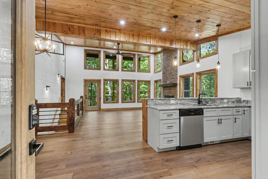 48 Woodleaf Road Morganton, GA 30560 - Photo 12 of 47 Gallery Image 12