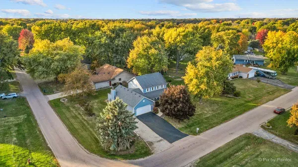 $449,900 | 1045 Linda Lane, Sandwich, IL 60548