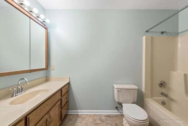 $449,900 | 1045 Linda Lane, Sandwich, IL 60548