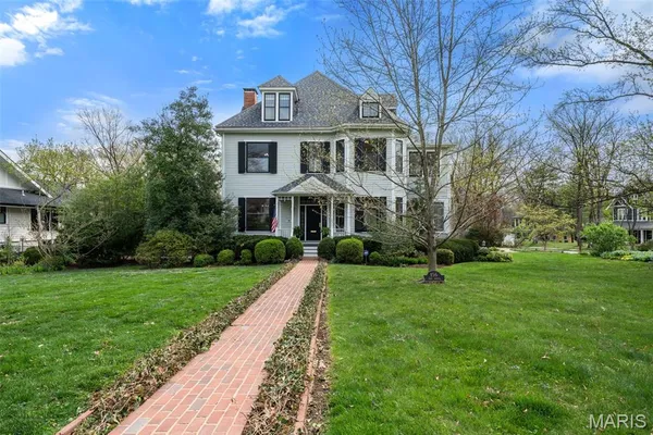 $1,649,000 | 156 Gray Avenue, Webster Groves, MO 63119