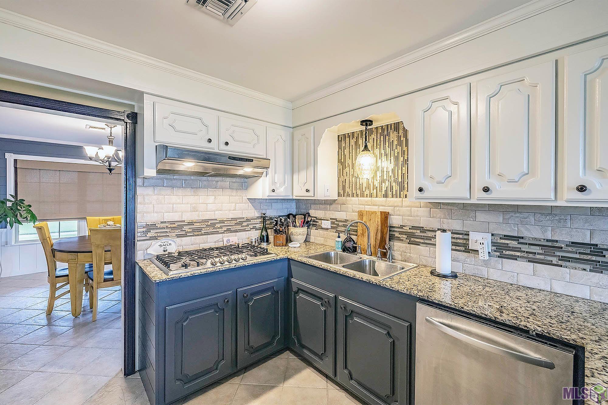 306 East Woodlawn Ranch Road Houma, LA 70363 - Photo 12 of 34