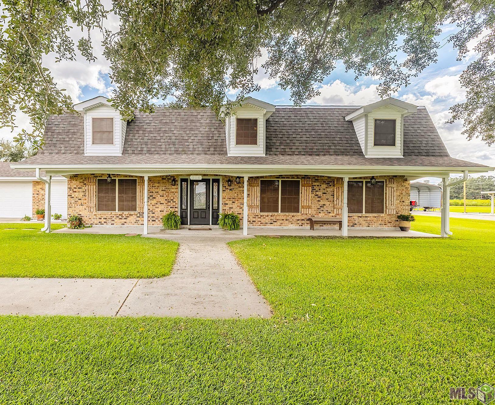 306 East Woodlawn Ranch Road Houma, LA 70363 - Photo 2 of 34