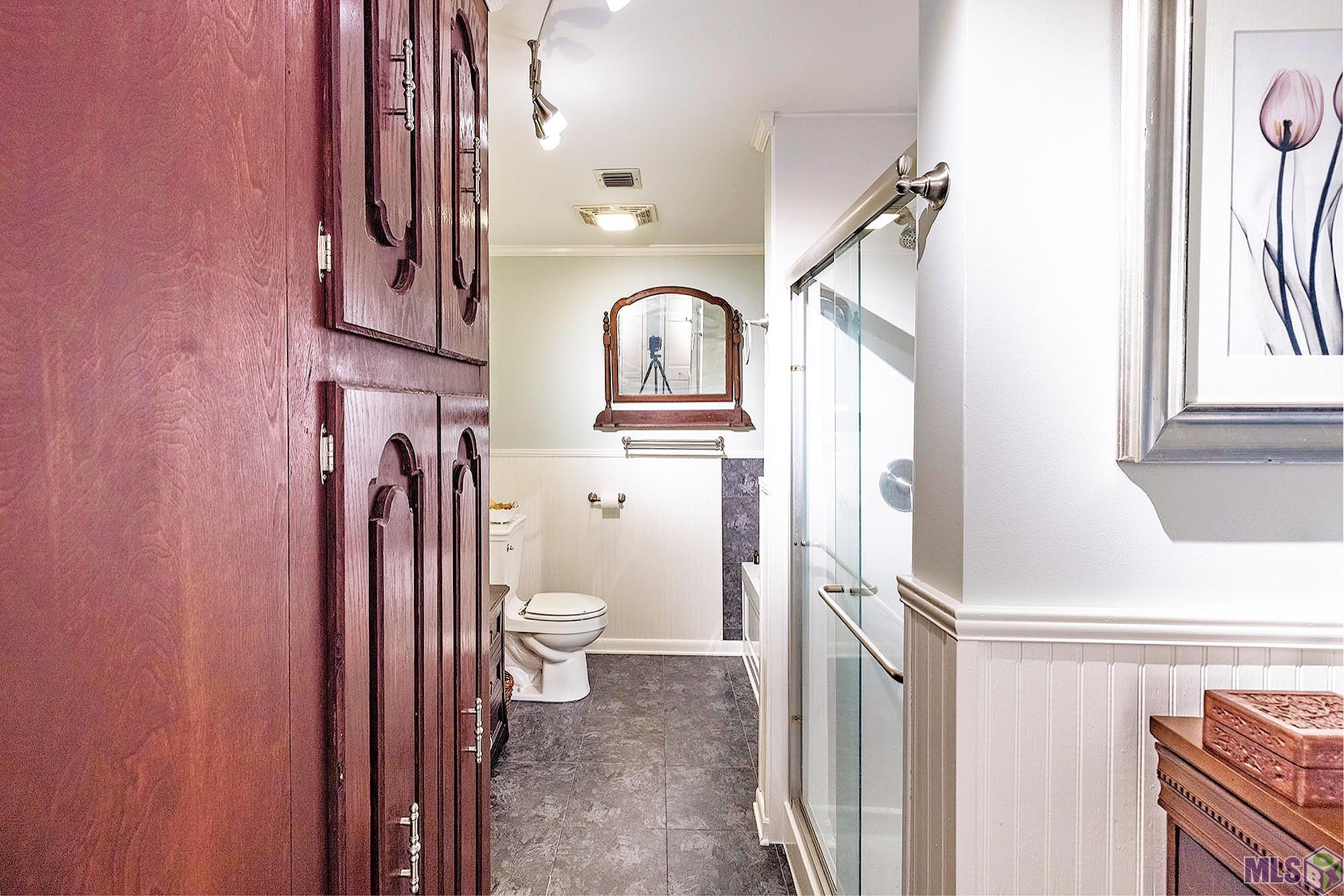 306 East Woodlawn Ranch Road Houma, LA 70363 - Photo 21 of 34