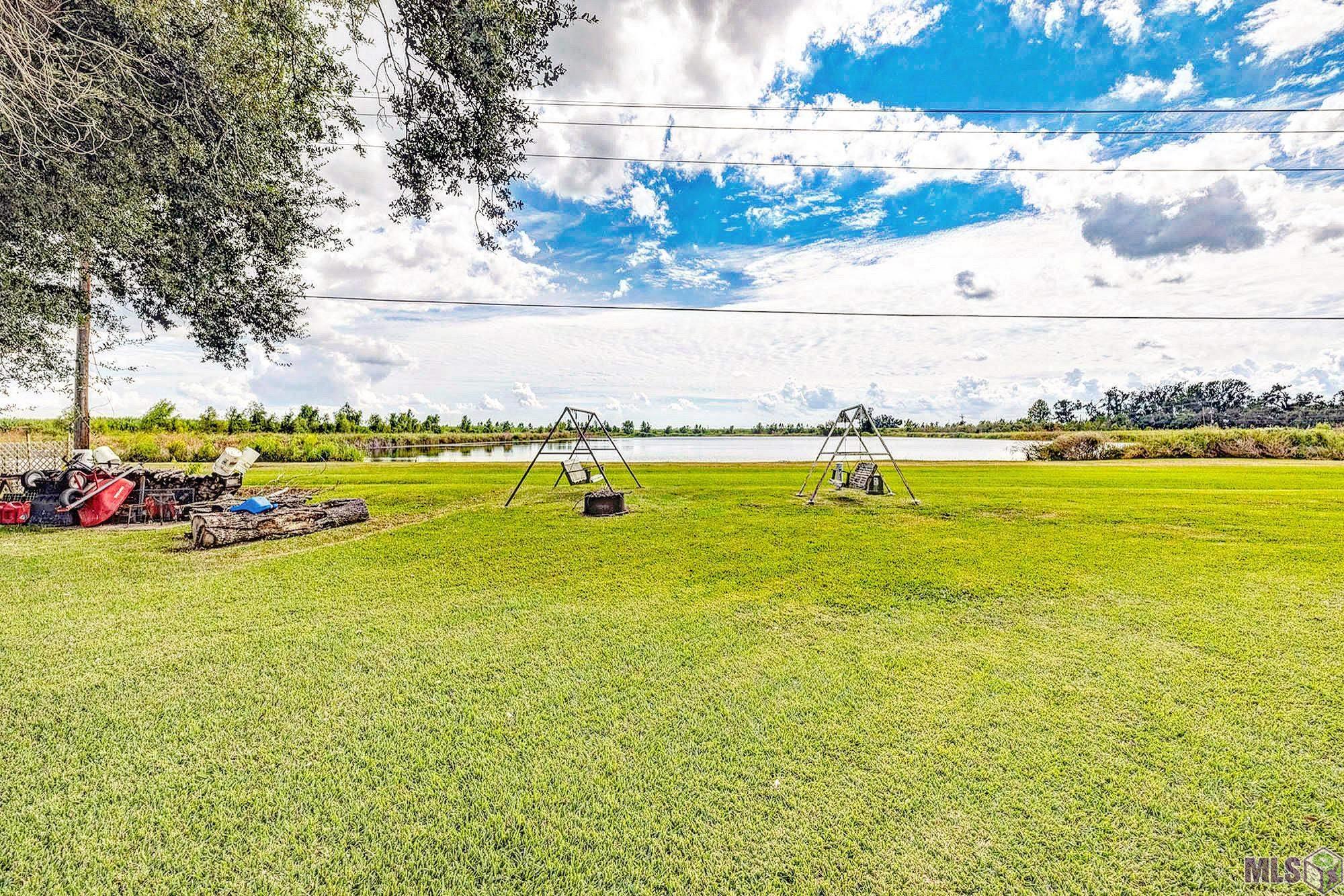 306 East Woodlawn Ranch Road Houma, LA 70363 - Photo 29 of 34