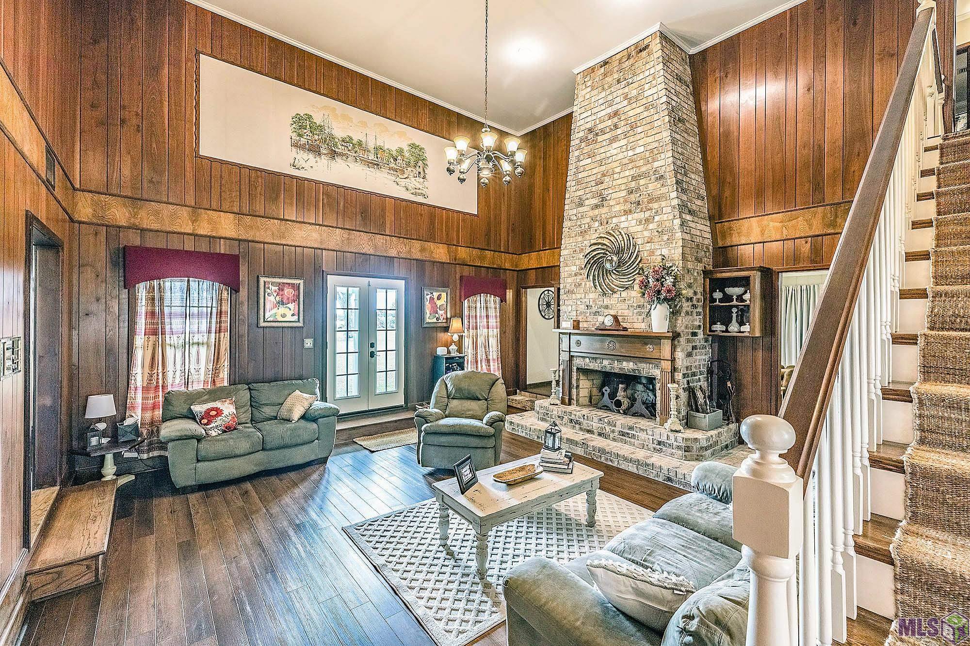 306 East Woodlawn Ranch Road Houma, LA 70363 - Photo 5 of 34