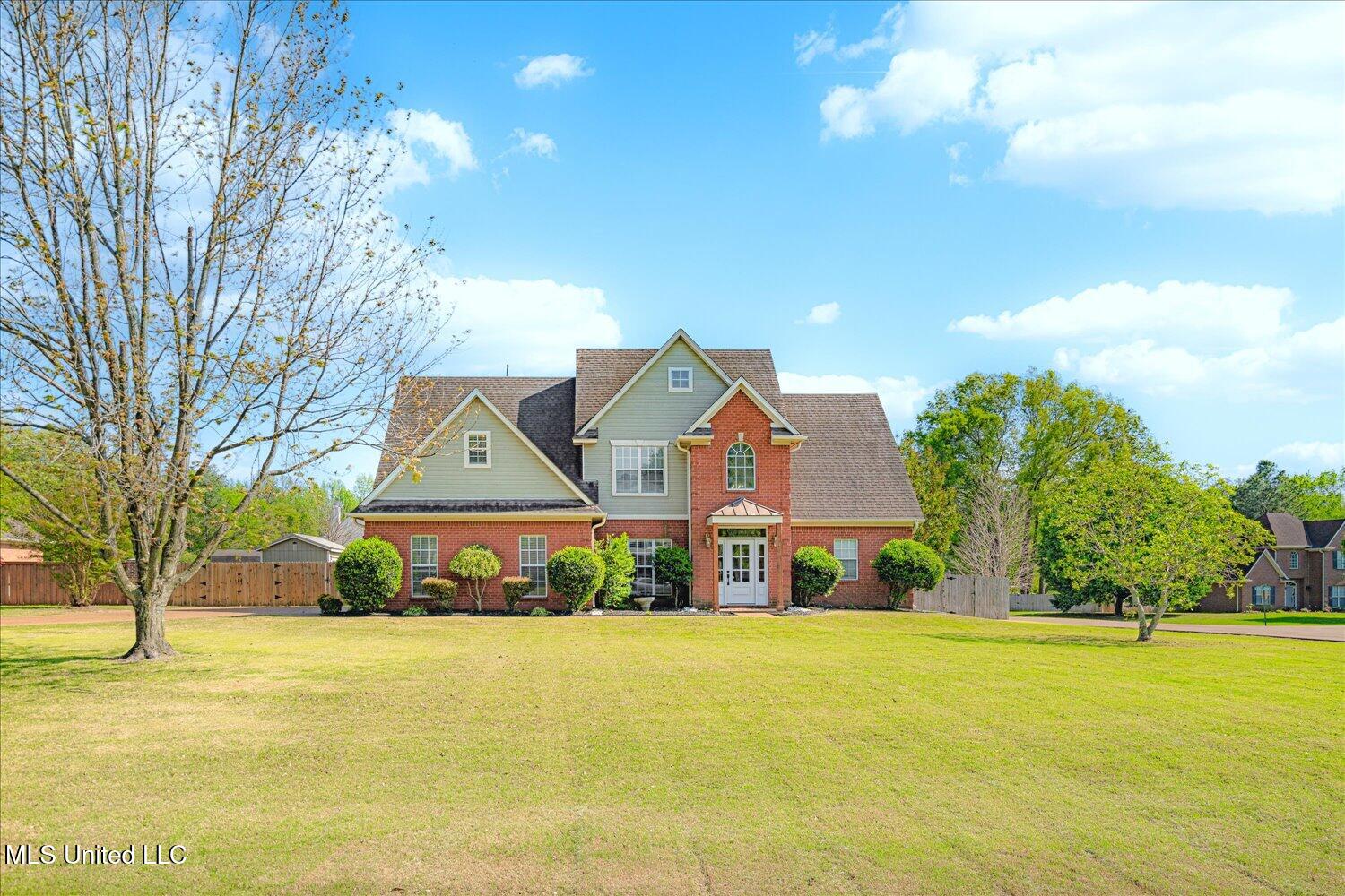 3357 Shadowmoss Cove Nesbit, MS 38651 - Photo 3 of 34 01-01-2108868am-3357 Shadow Moss Cv