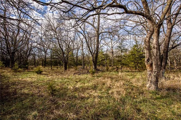 $688,000 | 0 Zinc Road, Mapleton, KS 66754