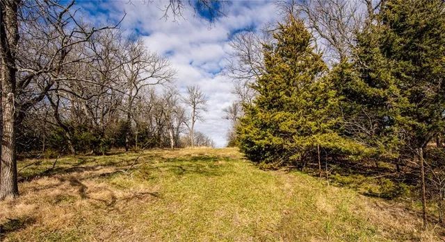 $688,000 | 0 Zinc Road, Mapleton, KS 66754