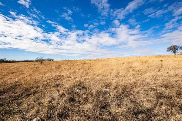 $688,000 | 0 Zinc Road, Mapleton, KS 66754