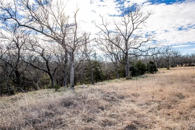 $688,000 | 0 Zinc Road, Mapleton, KS 66754