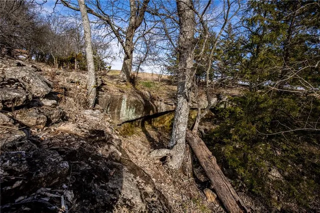 $688,000 | 0 Zinc Road, Mapleton, KS 66754