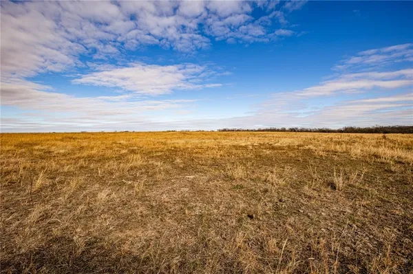 $688,000 | 0 Zinc Road, Mapleton, KS 66754