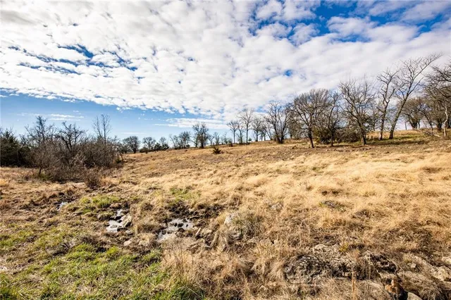 $688,000 | 0 Zinc Road, Mapleton, KS 66754