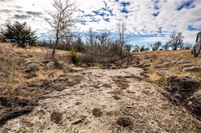 $688,000 | 0 Zinc Road, Mapleton, KS 66754