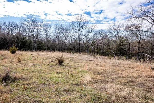 $688,000 | 0 Zinc Road, Mapleton, KS 66754