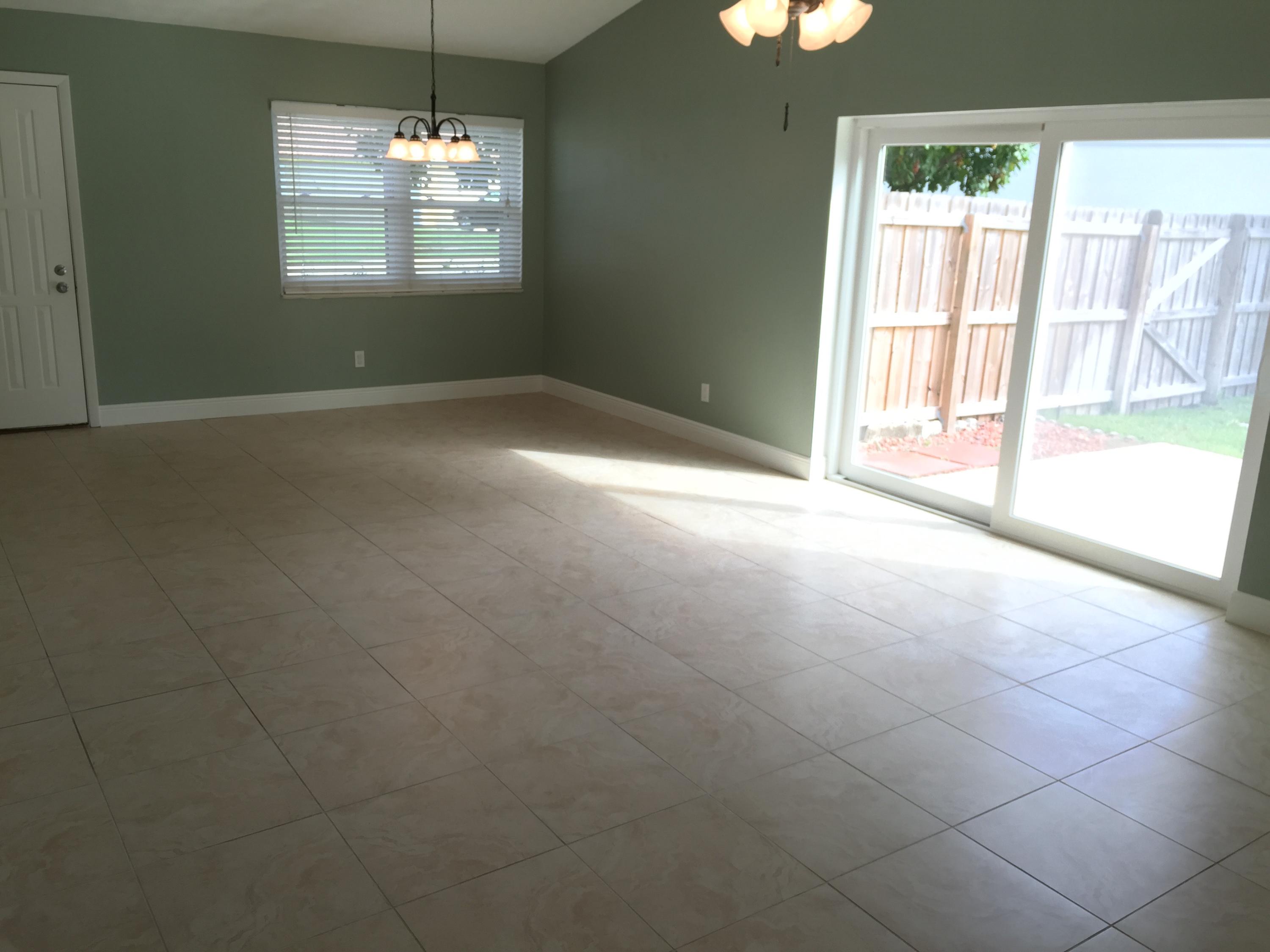 178 Raintree Trail Jupiter, FL 33458 - Photo 2 of 12 IMG_9694