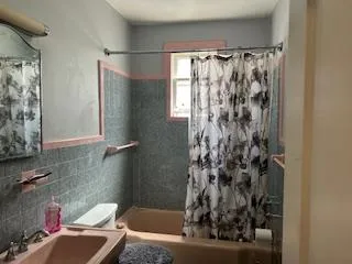 $809,000 | 62-53 80th Road | Glendale