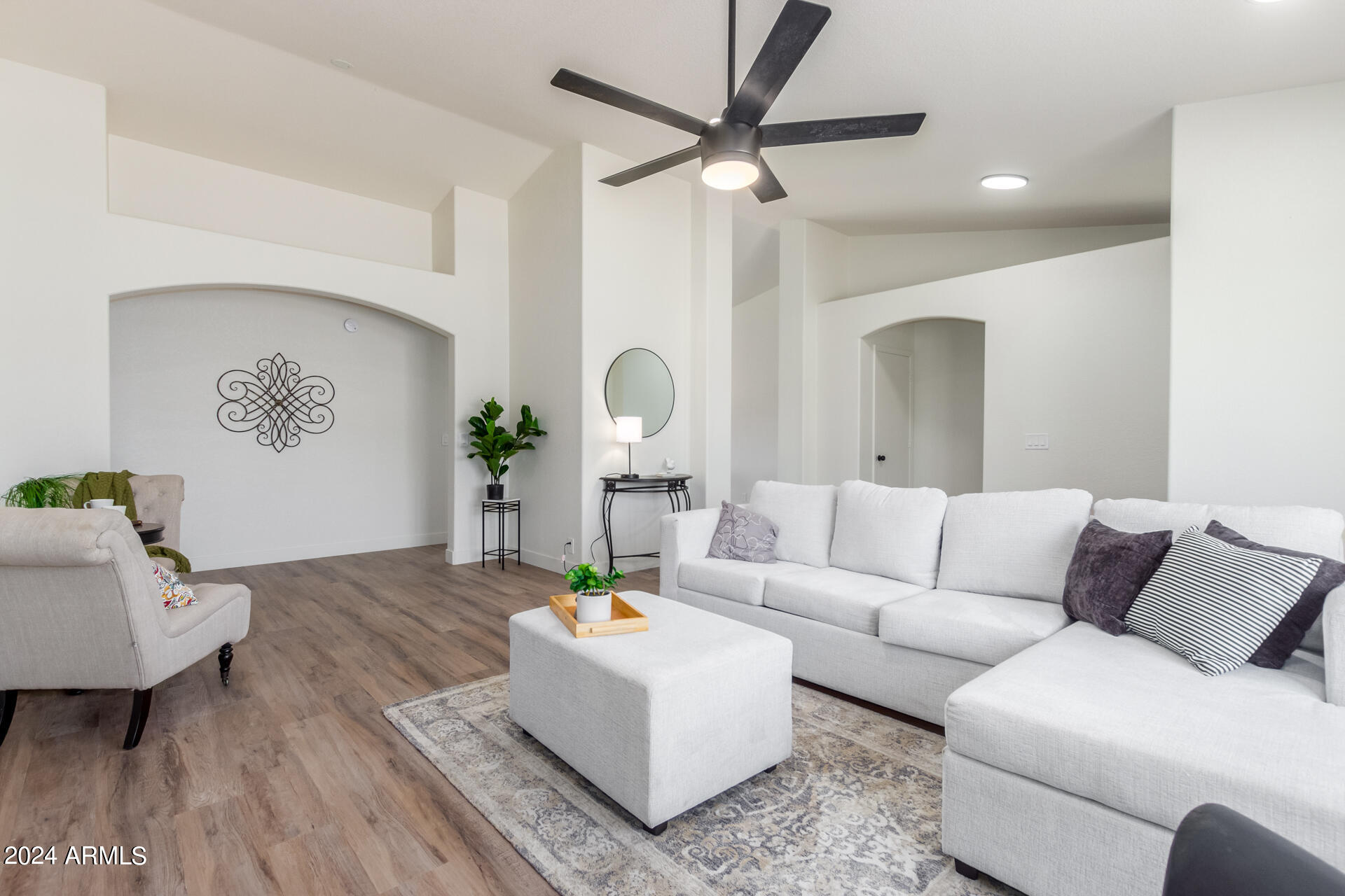 8719 West Ocotillo Road Glendale, AZ 85305 - Photo 5 of 24 09 - Ocotillo