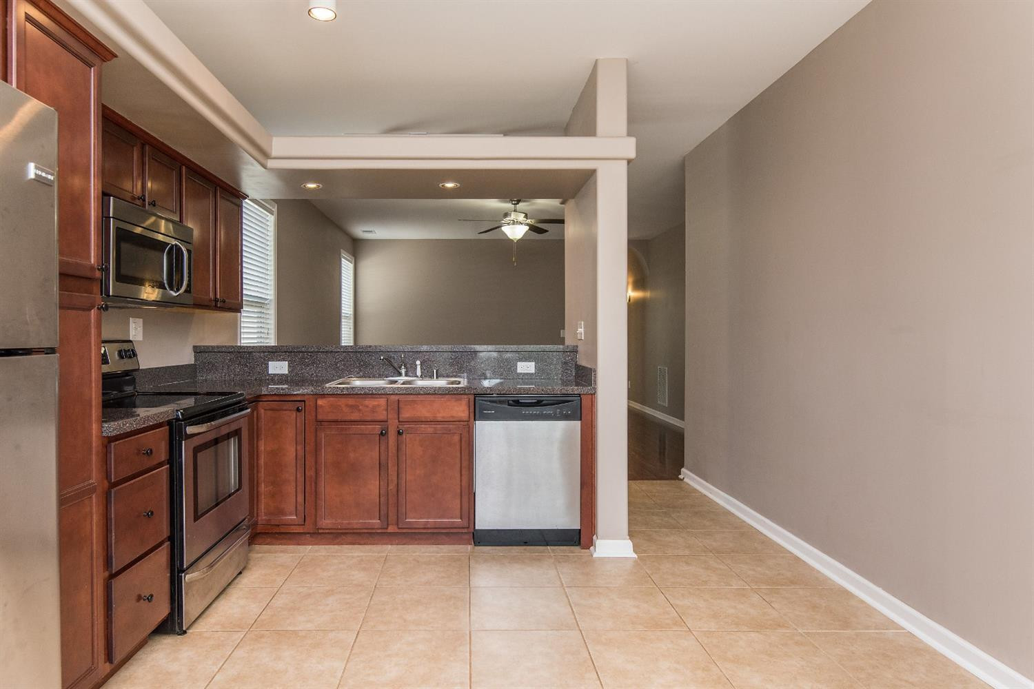 220 Shell Court Lexington, KY 40511 - Photo 11 of 28 Photo 11