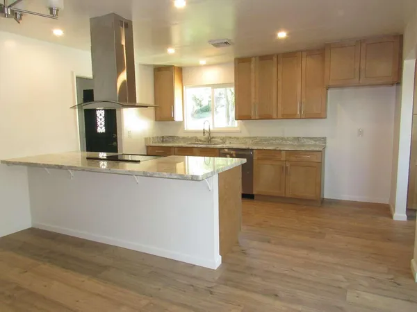 $395,000 | 3320 Stratford Avenue, Redding, CA 96001