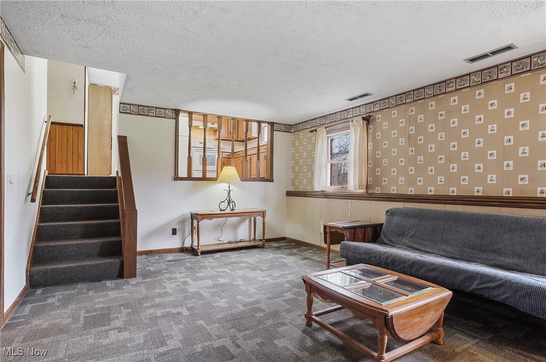 6781 Booth Road Ravenna, OH 44266 - Photo 16 of 32 Gallery Image 16