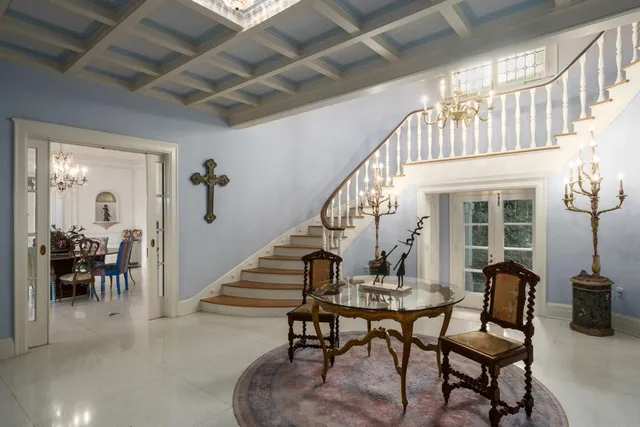 $2,350,000 | 4175 North Van Ness Boulevard, Fresno, CA 93704