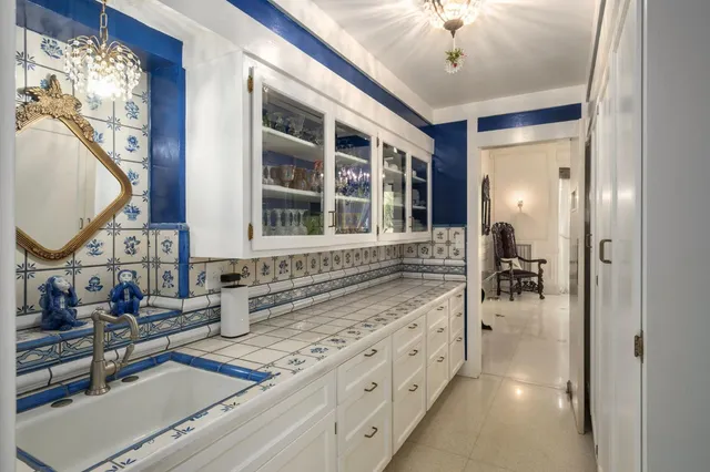 $2,350,000 | 4175 North Van Ness Boulevard, Fresno, CA 93704