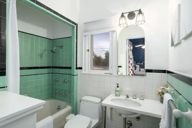 $2,350,000 | 4175 North Van Ness Boulevard, Fresno, CA 93704