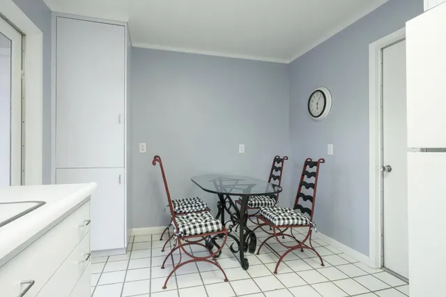 $2,350,000 | 4175 North Van Ness Boulevard, Fresno, CA 93704