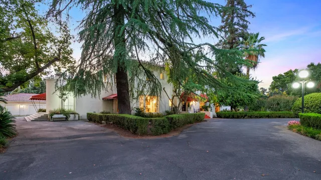 $2,350,000 | 4175 North Van Ness Boulevard, Fresno, CA 93704