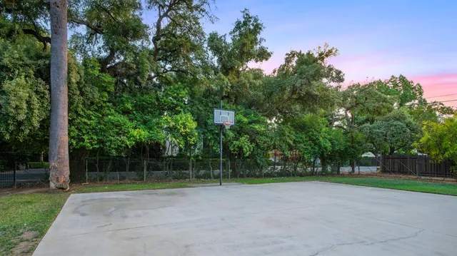 $2,350,000 | 4175 North Van Ness Boulevard, Fresno, CA 93704