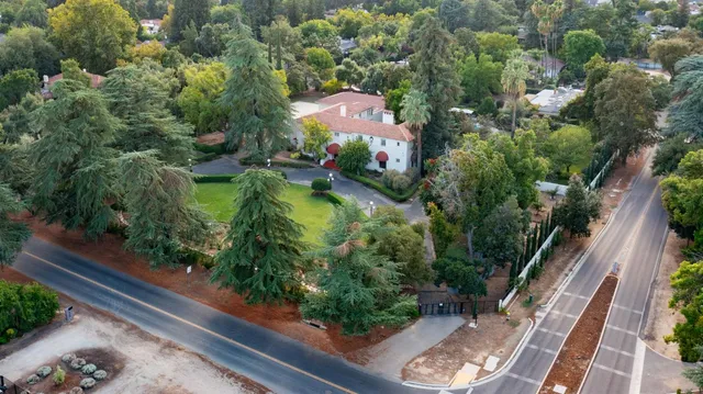 $2,350,000 | 4175 North Van Ness Boulevard, Fresno, CA 93704