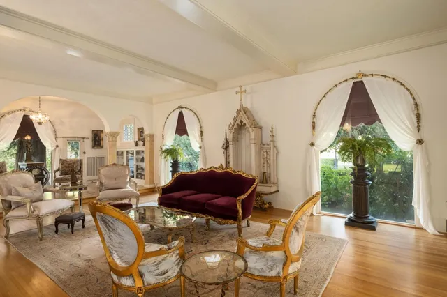 $2,350,000 | 4175 North Van Ness Boulevard, Fresno, CA 93704