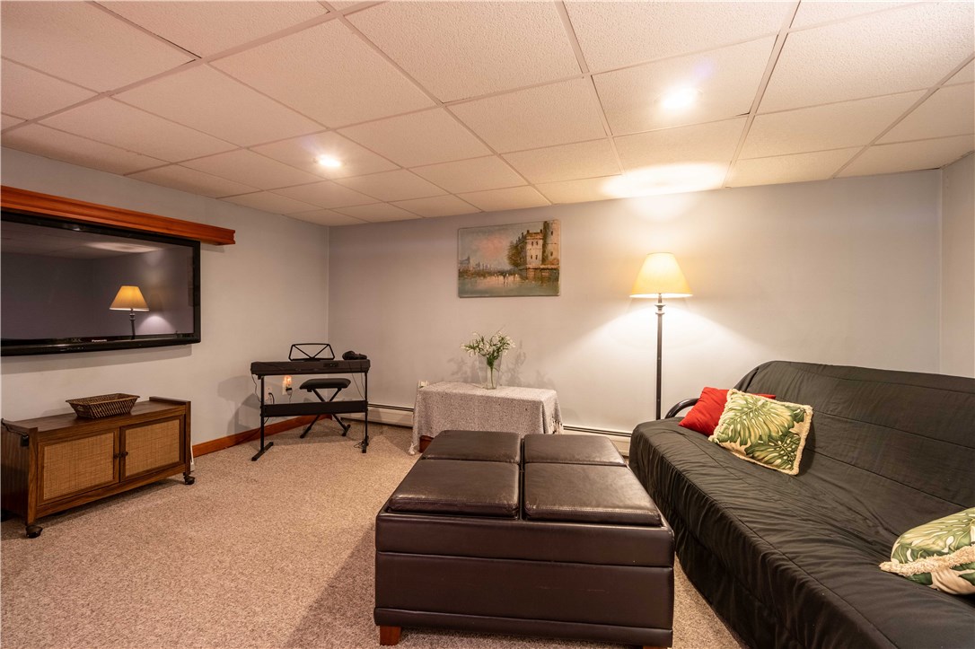 17 Pine Tree Road Tiverton, RI 02878 - Photo 28 of 37