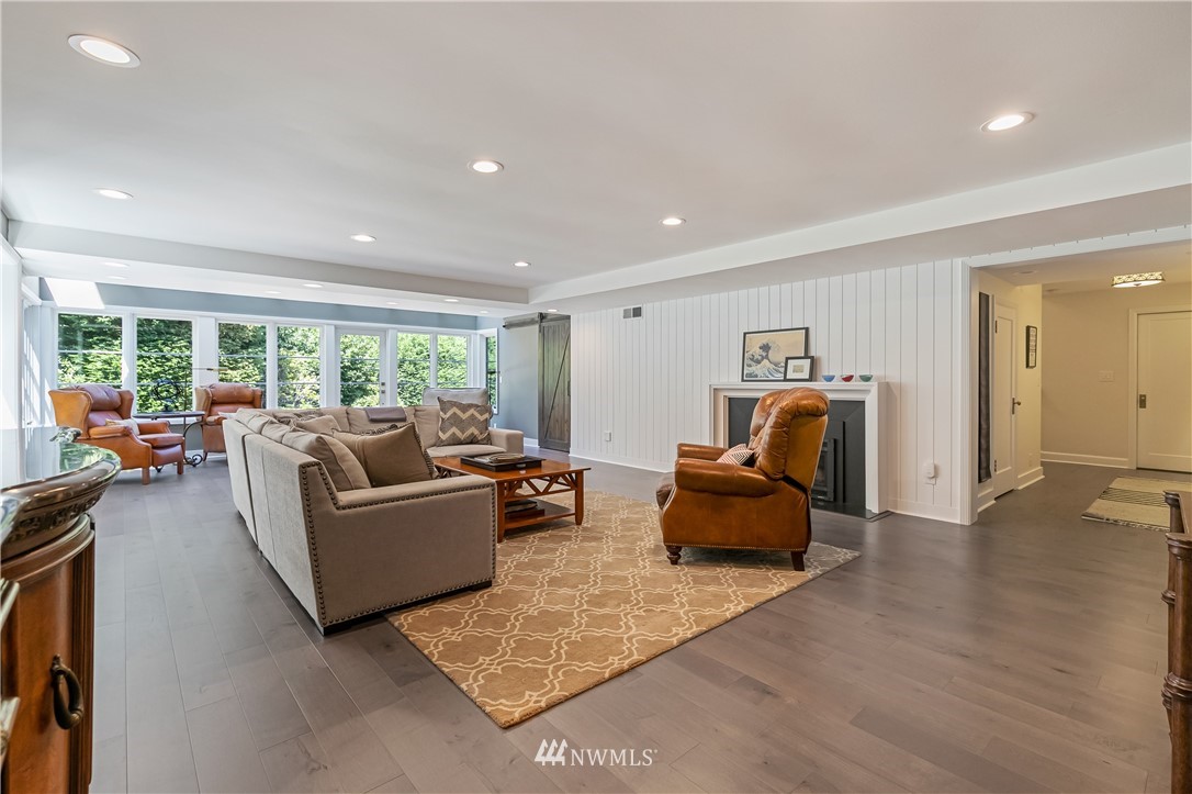 245 Middlefield Road Bellingham, WA 98225 - Photo 24 of 40 a living room with furniture and wooden floor