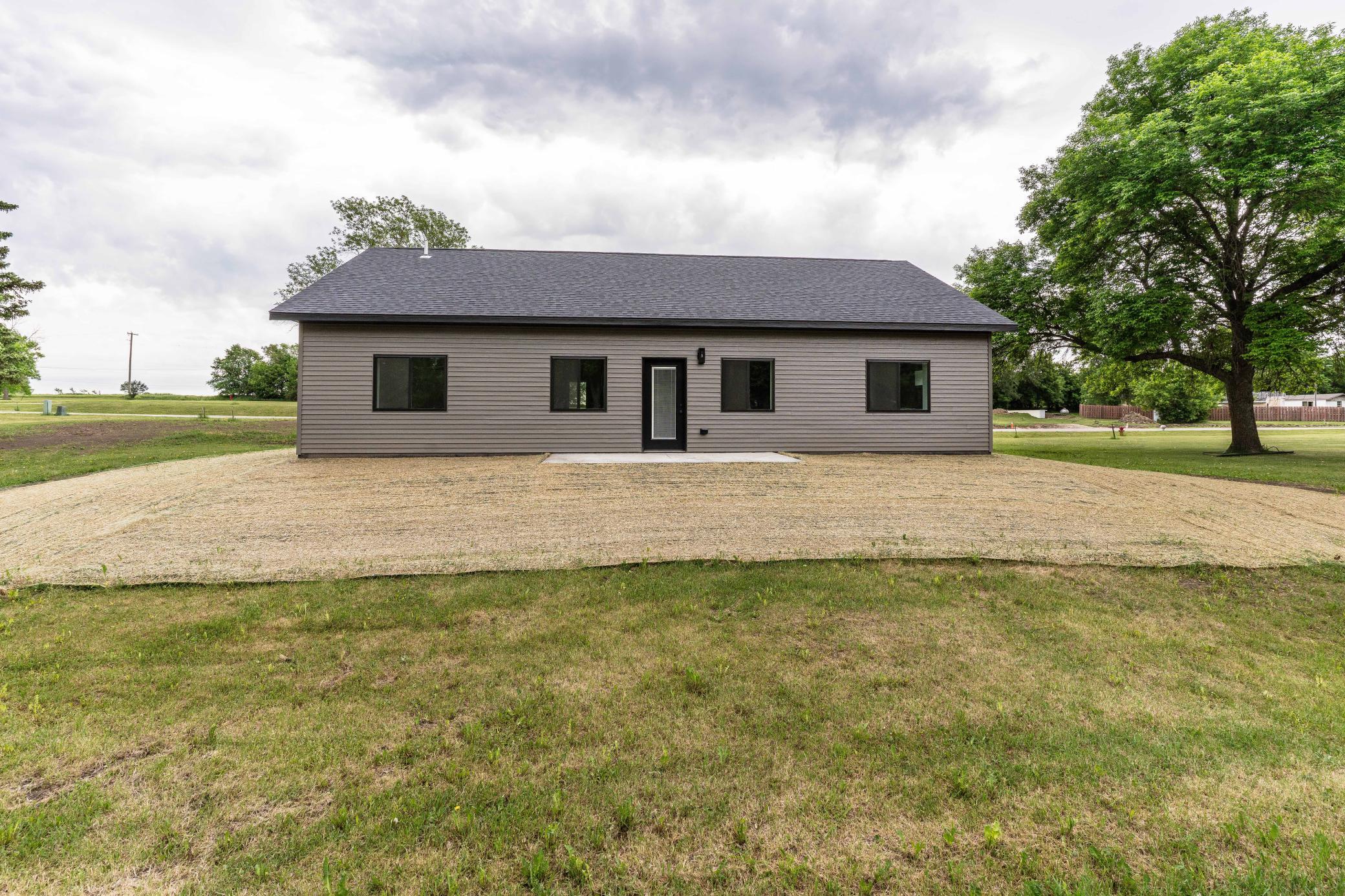 313 1st Street Northeast Rothsay, MN 56579 - Photo 3 of 33
