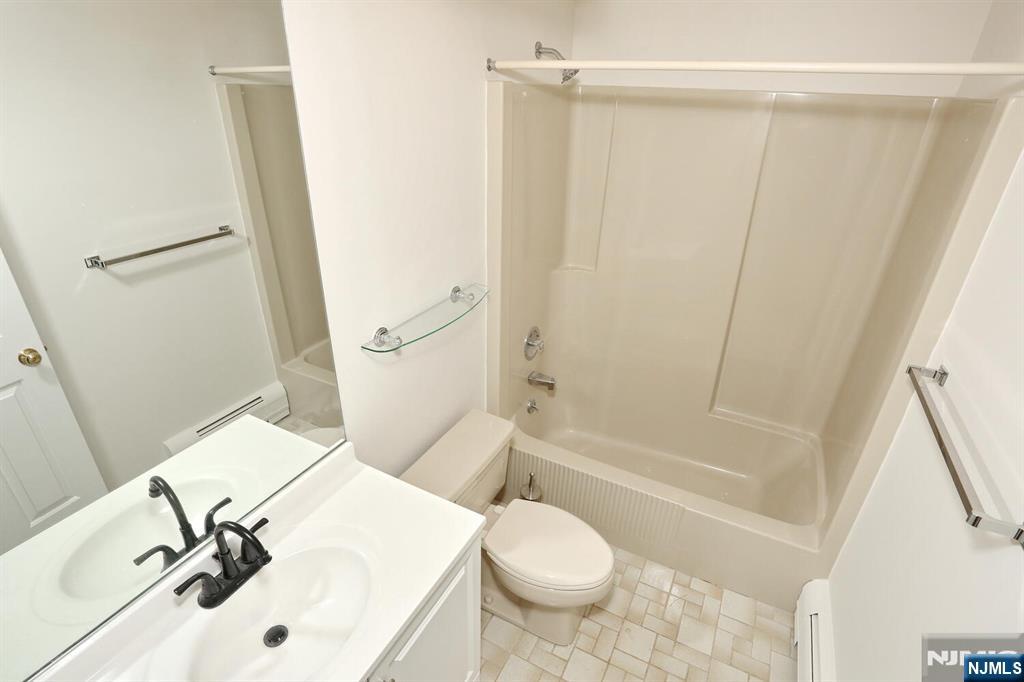 10 South Irving Street, Unit 9B Ridgewood, NJ 07450 - Photo 28 of 39 Gallery Image 28