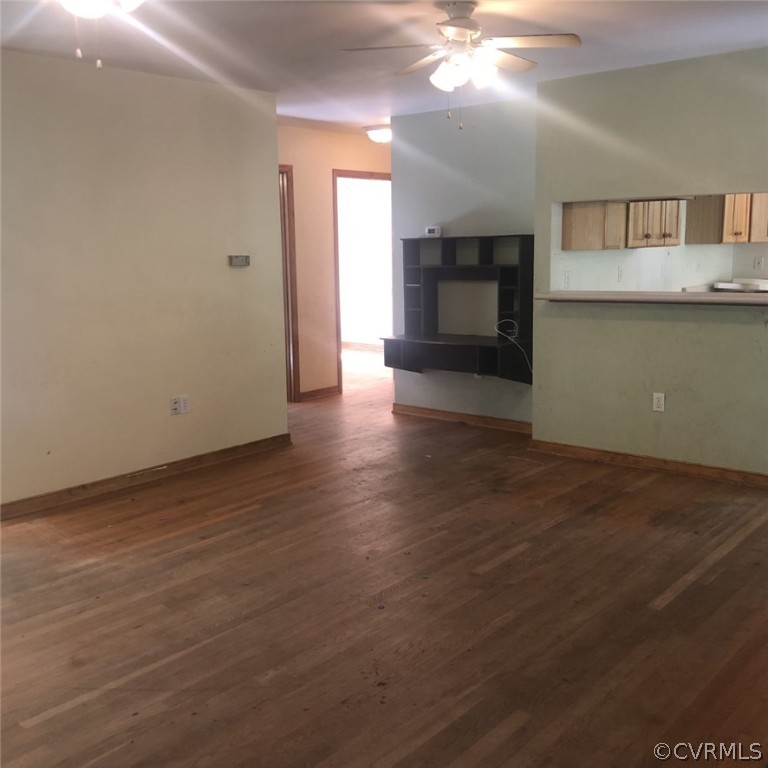 35 Frenchs Store Road Cumberland, VA 23040 - Photo 4 of 14 Family room and hall way with 2nd and 3rd bedrooms