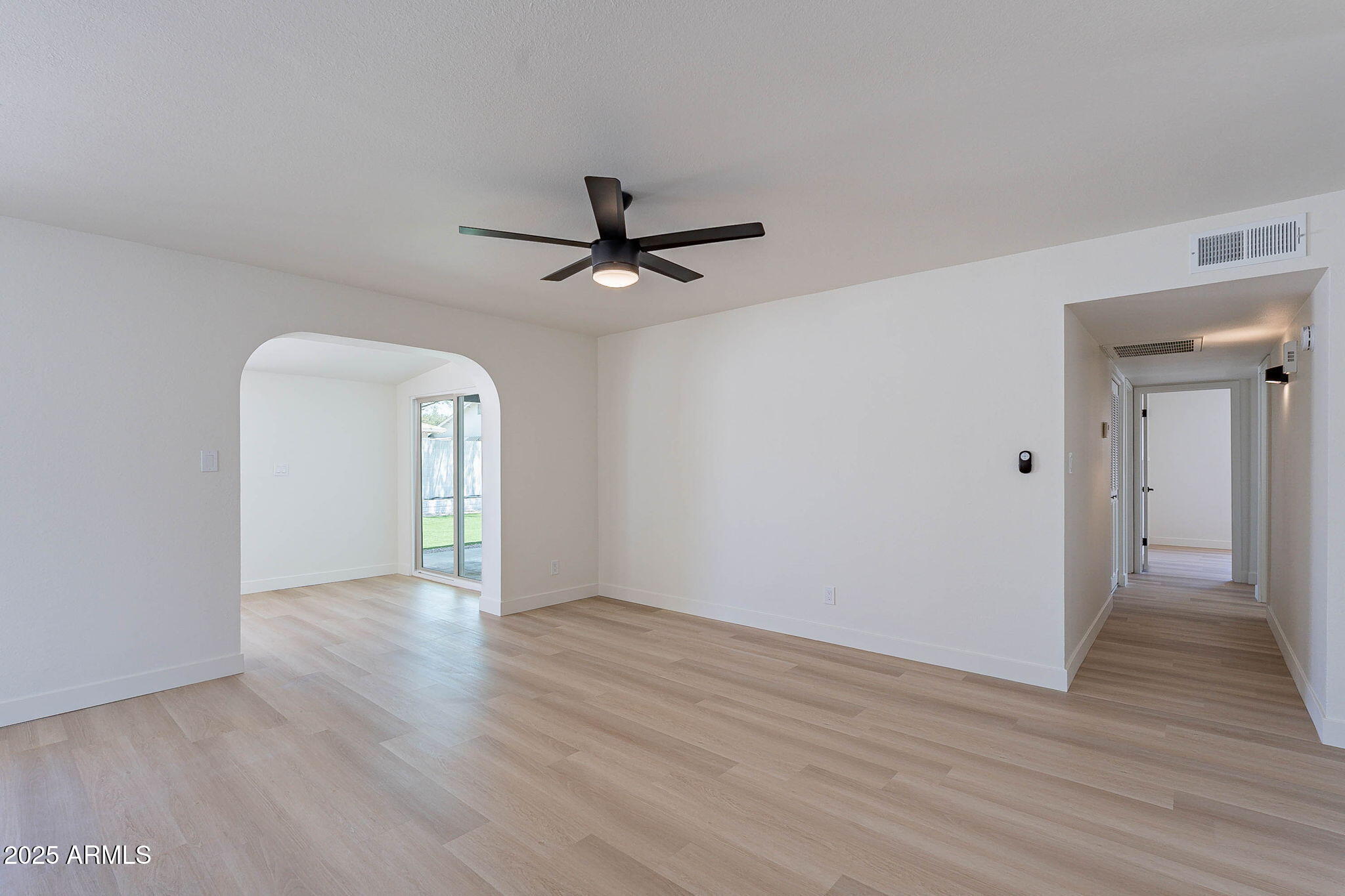5534 West Calavar Road Glendale, AZ 85306 - Photo 12 of 45 12-web-or-mls-Calavar-12