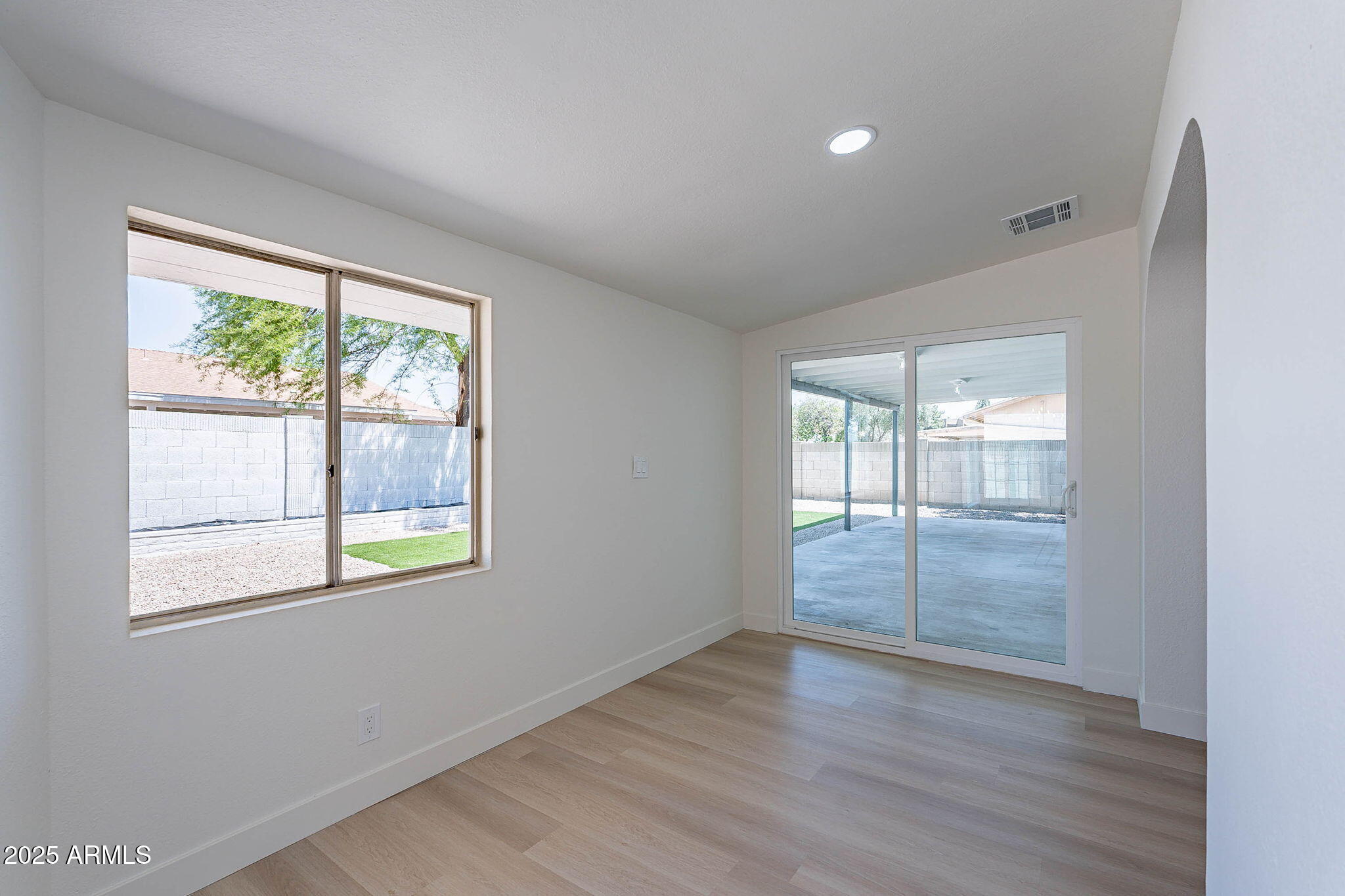 5534 West Calavar Road Glendale, AZ 85306 - Photo 19 of 45 19-web-or-mls-Calavar-19