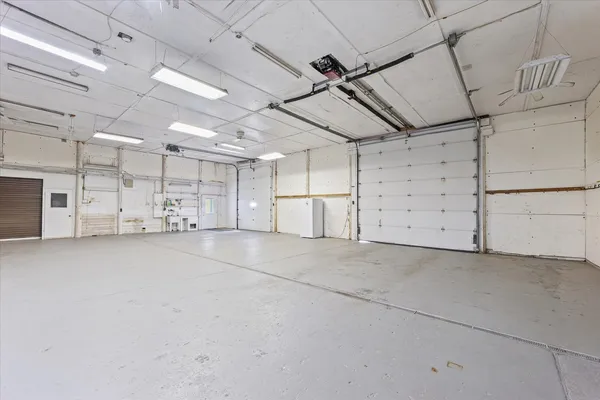 $425,000 | 176 South Henning Road, Danville, IL 61832