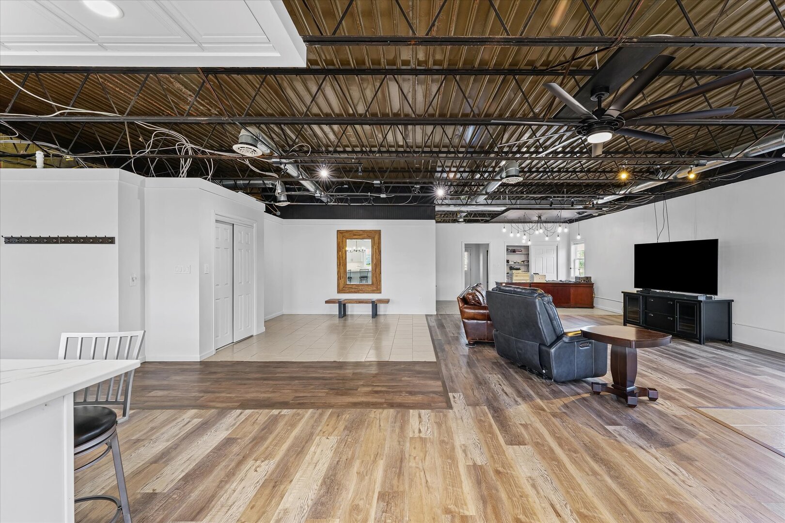 176 South Henning Road Danville, IL 61832 - Photo 10 of 58