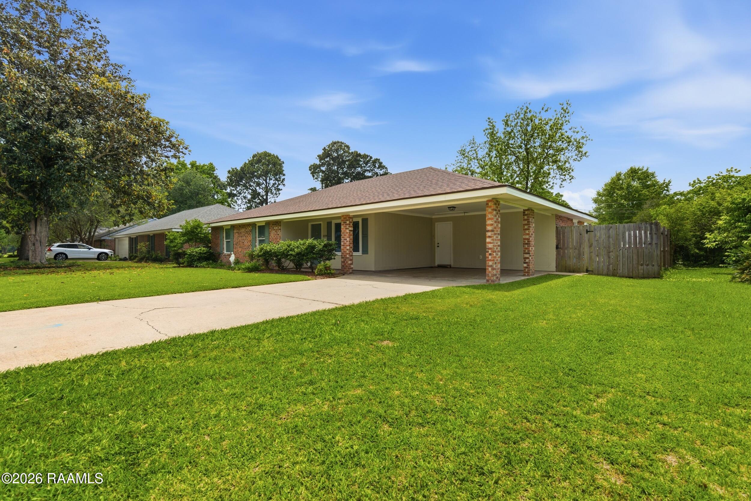 229 Lyons Street Lafayette, LA 70506 - Photo 1 of 29 welcome home