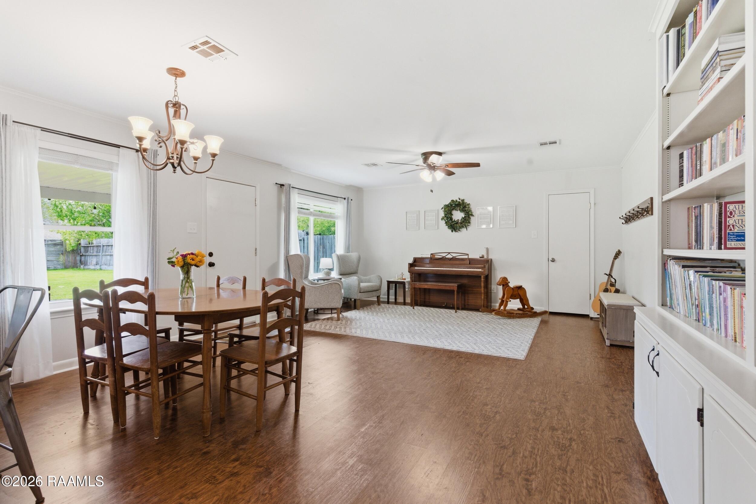 229 Lyons Street Lafayette, LA 70506 - Photo 12 of 29 Open Dining