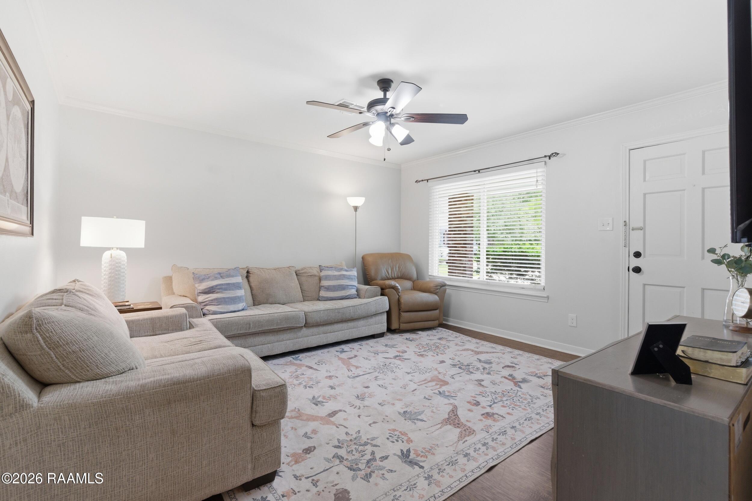 229 Lyons Street Lafayette, LA 70506 - Photo 2 of 29 Front Living Room
